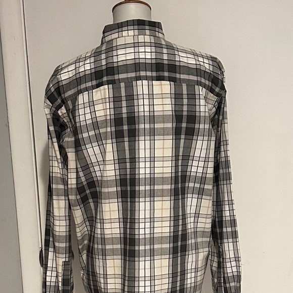 Columbia Sportswear Company Men's Shirt - Size M - Picture 4 of 15